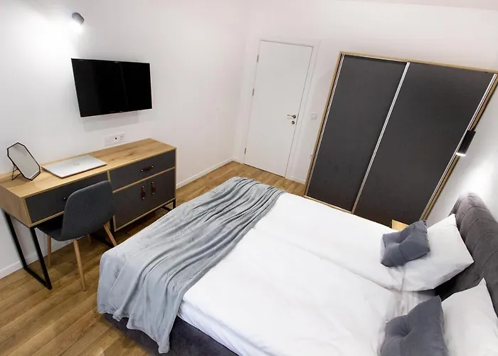 Eliya By Rv - Free Garage Apartament Warna