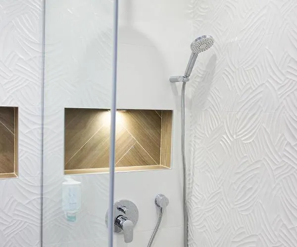 Eliya By Rv - Free Garage * Warna